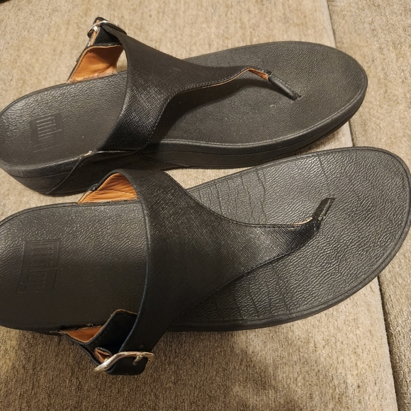 FitFlop Women's Black Sandals - Picture 2 of 5